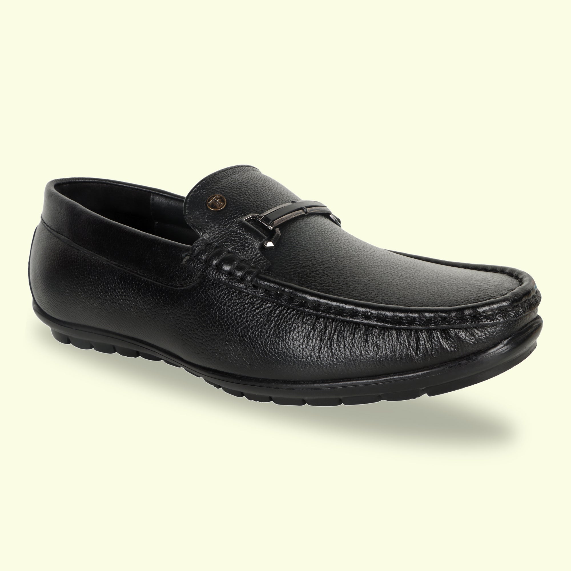 TRUDGE Black Loafer For Men - 5035