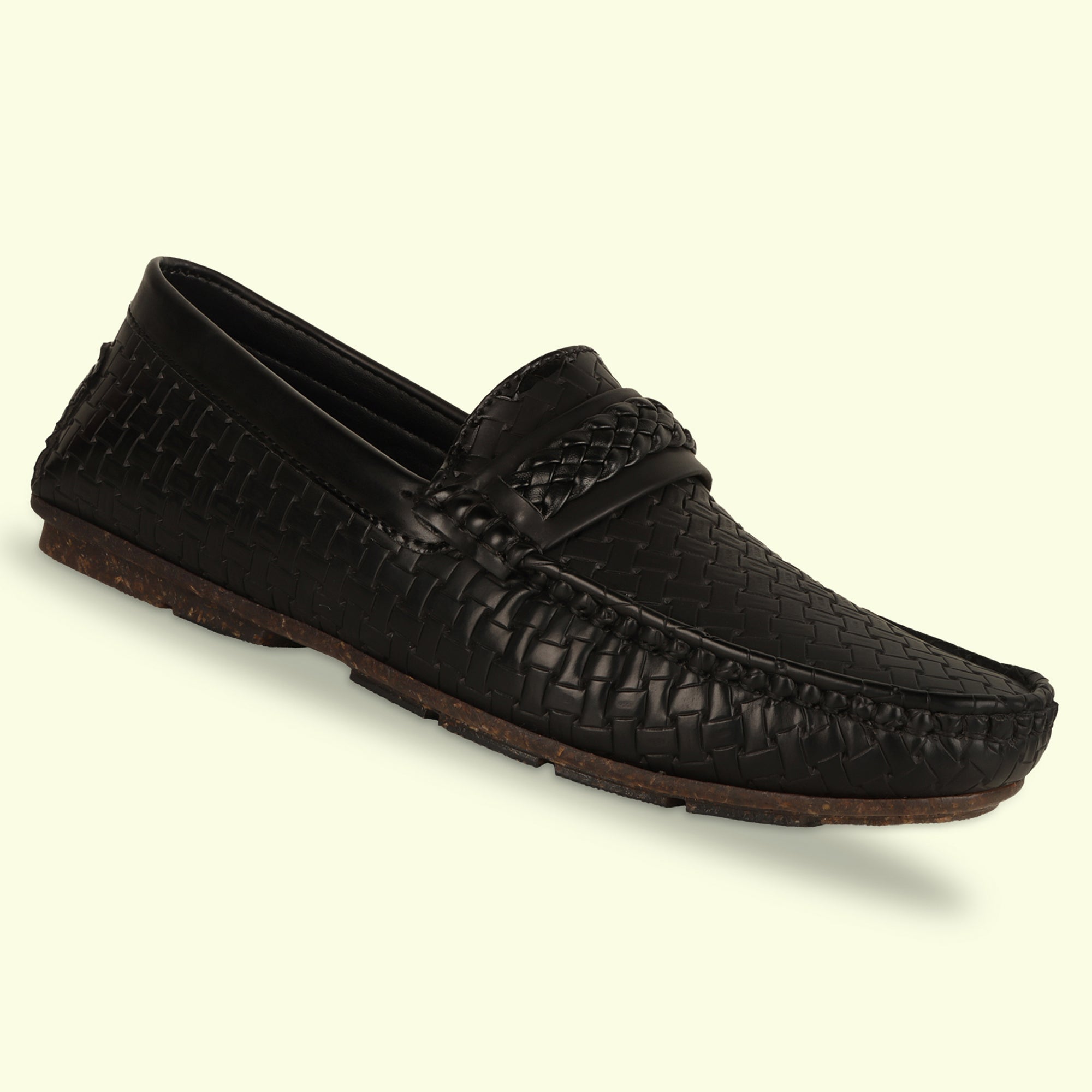 TRUDGE Black Loafer For Men - 2002
